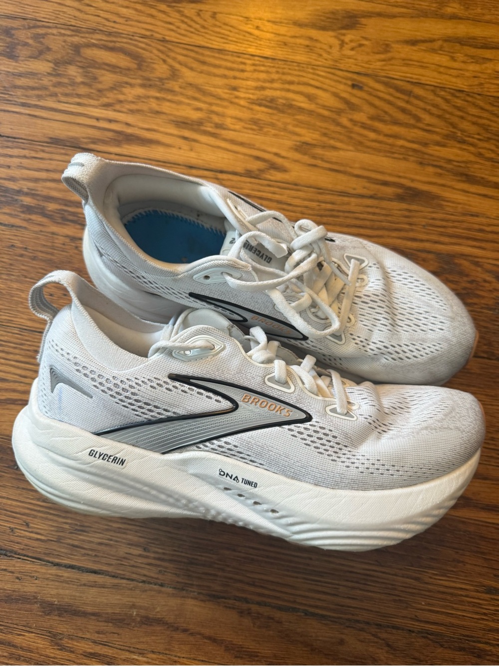 WOMEN'S BROOKS GLYCERIN GTS 22 RUNNING SHOES Brooks White and Light Gray
